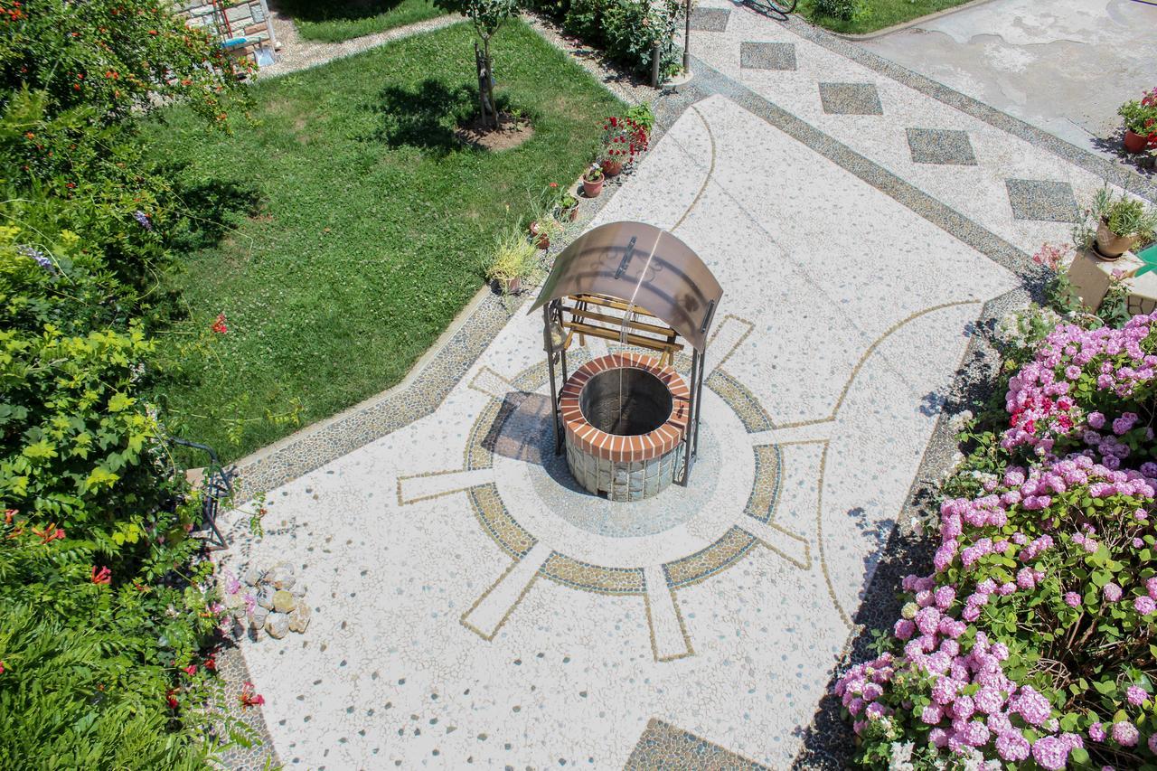Vila Topciu Pogradec Ngoại thất bức ảnh